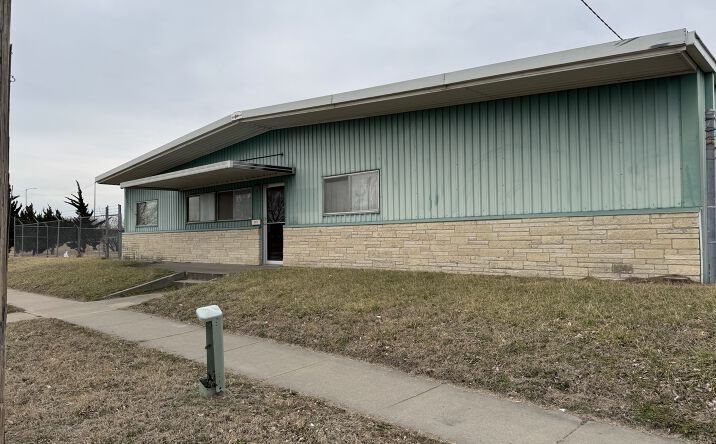 Pictures of Hospitality, Industrial, Land, Office, Retail property located at 225 NW Curtis St, Topeka, KS 66608 for sales - image #1