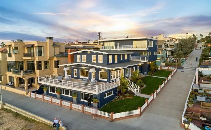 Pictures of Multifamily property located at 1000 The Strand, Manhattan Beach, CA 90266 for sales - image #1