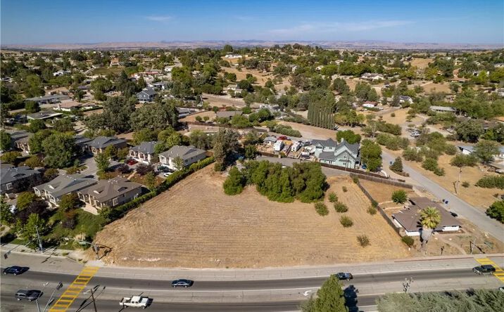 Pictures of Land property located at 845 Creston, Paso Robles, CA 93446 for sales - image #1