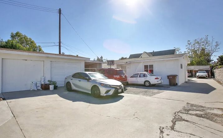 Pictures of Multifamily property located at 11670 Ferris Road, El Monte, CA 91732 for sales - image #1