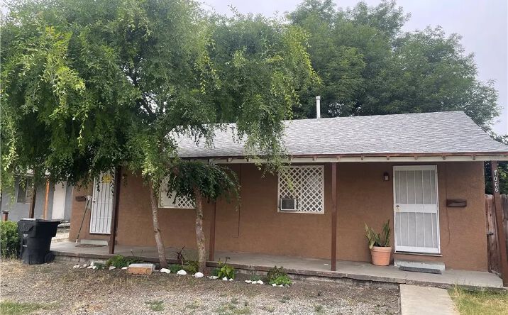 Pictures of Multifamily property located at 1064 Acacia Avenue, San Bernardino, CA 92410 for sales - image #1