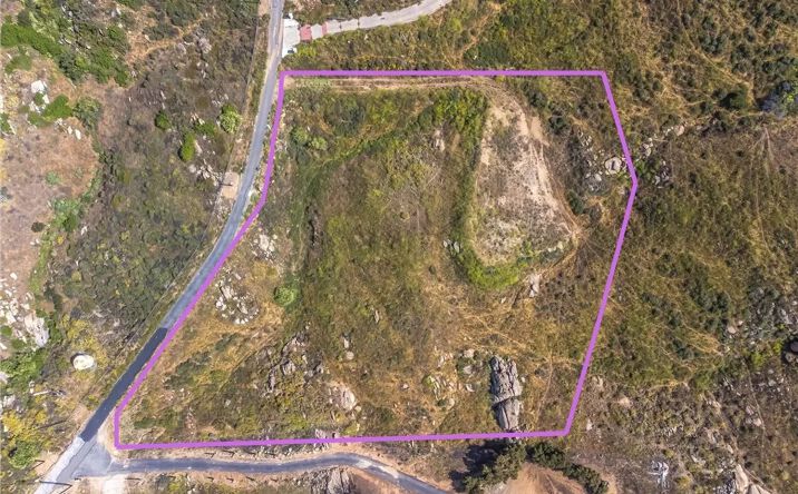 Pictures of Land property located at Winship Way, Colton, CA 92324 for sales - image #1