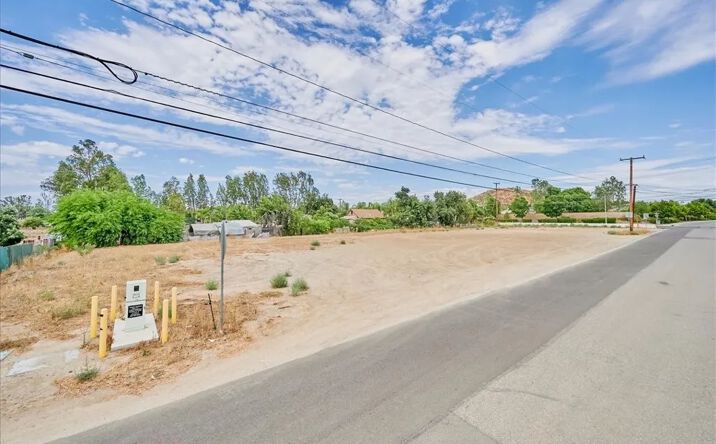 Pictures of Land property located at 25990 Corson, Menifee, CA 92584 for sales - image #1