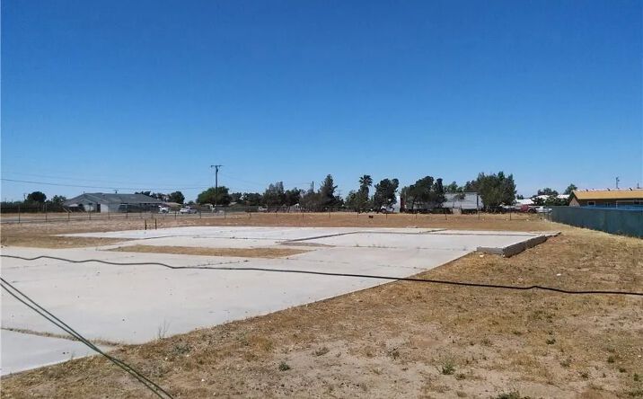 Pictures of Land property located at 15120 Main, Hesperia, CA 92345 for sales - image #1