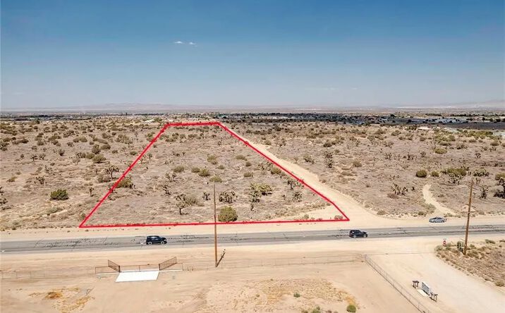 Pictures of Land property located at Phelan, Phelan, CA 92345 for sales - image #1
