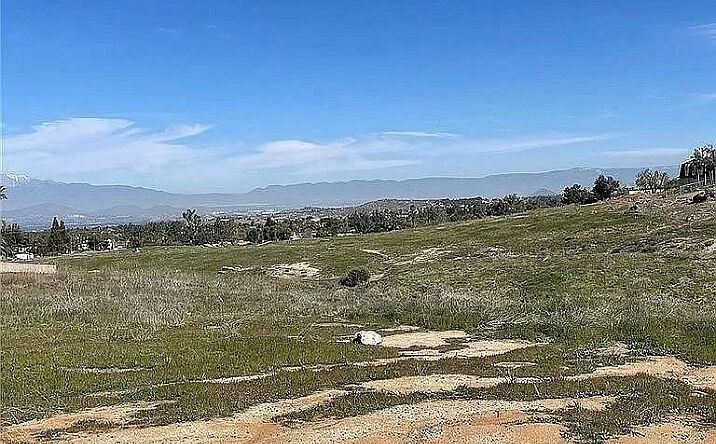 Pictures of Land property located at 17900 Nandina, Riverside, CA 92508 for sales - image #1