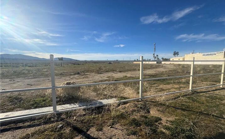 Pictures of Land property located at Sierra Hwy/ Rancho Vista Avenue P East, Palmdale, CA 93550 for sales - image #1