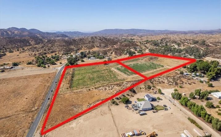 Pictures of Land property located at 43900 Highway 79, Aguanga, CA 92536 for sales - image #1