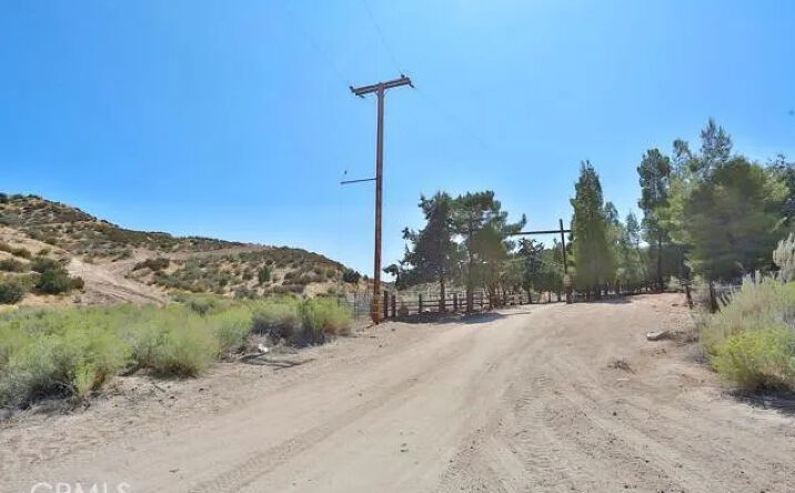 Pictures of Land property located at Dukes Country, Hesperia, CA 92345 for sales - image #1