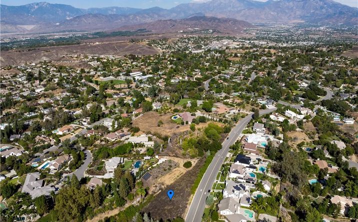 Pictures of Land property located at South, Redlands, CA 92373 for sales - image #1