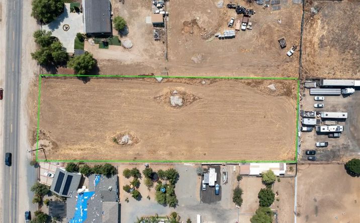 Pictures of Land property located at Day St, Perris, CA 92570 for sales - image #1