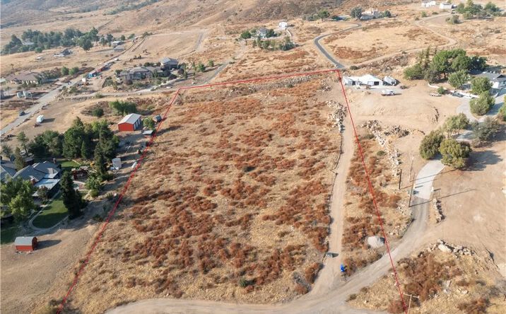 Pictures of Land property located at Holly Ave, Yucaipa, CA 92399 for sales - image #1