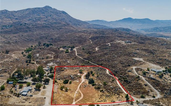 Pictures of Land property located at 40580 Newport, Hemet, CA 92544 for sales - image #1