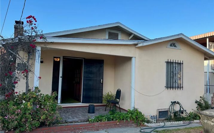 Pictures of Multifamily property located at 4920-4922 W Fountain Avenue, Los Angeles, CA 90029 for sales - image #1
