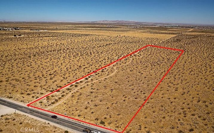 Pictures of Land property located at -bear Valley Rd., Victorville, CA 92392 for sales - image #1