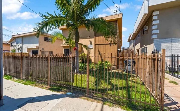 image of property at 1731 W 144TH ST Gardena CA 90247-2331