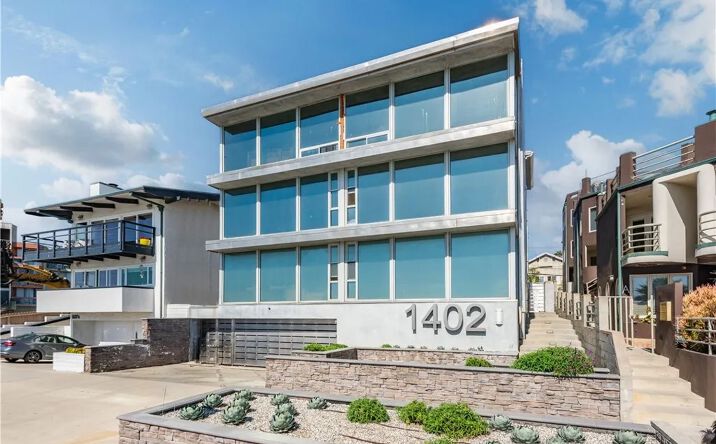 image of property at 1402 ESPLANADE Redondo Beach CA 90277-5050