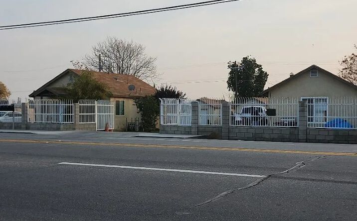 Pictures of Multifamily property located at 2915 Edison, Bakersfield, CA 93307 for sales - image #1