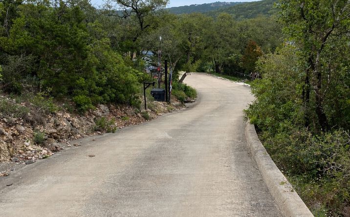 Pictures of Land property located at 18551 Bandera Road, Helotes, TX 78023 for sales - image #1