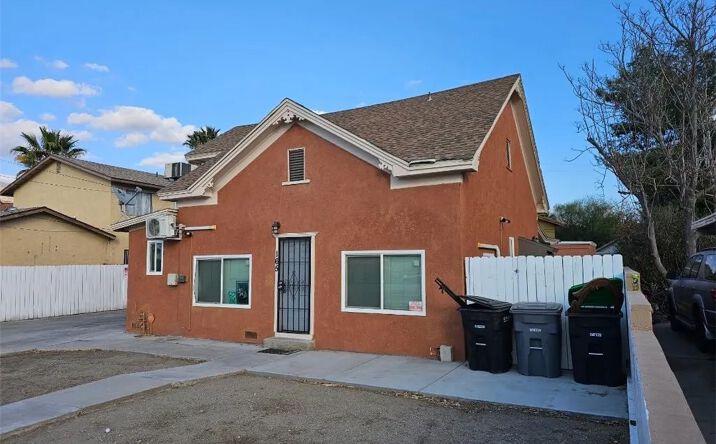 image of property at 165 S SANTA FE AVE San Jacinto CA 92583-3313