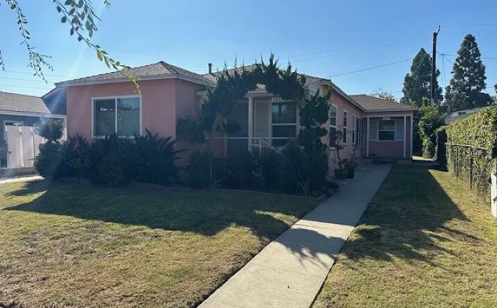 image of property at 3433 SHERBOURNE DR Culver City CA 90232-7439