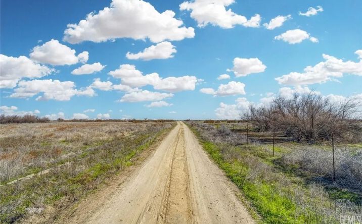 Pictures of Land property located at 11484 Corcoran, Wasco, CA 93280 for sales - image #1