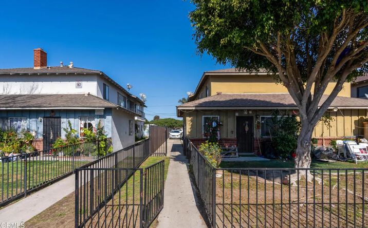Pictures of Multifamily property located at 341 Cuesta Del Mar Drive, Oxnard, CA 93033 for sales - image #1