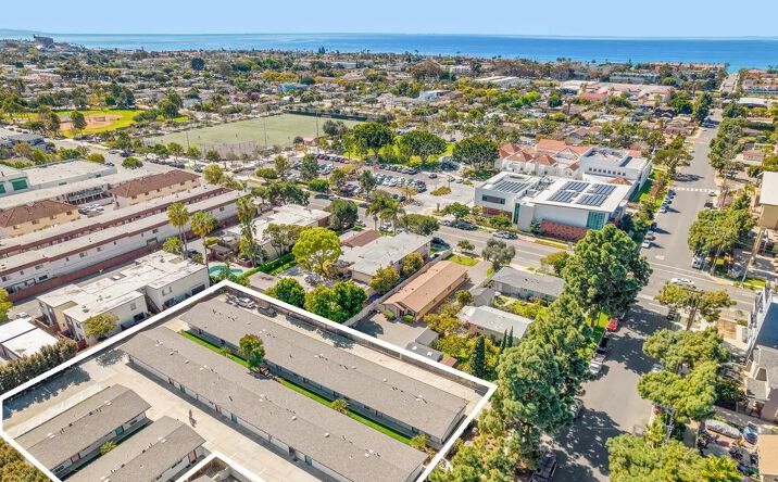 image of property at 945 PINE AVE Carlsbad CA 92008-2456