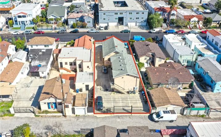 Pictures of Multifamily property located at 2732 Fairmount Street, Los Angeles, CA 90033 for sales - image #1