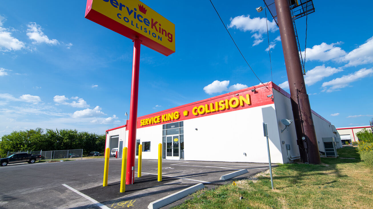 Pictures of Retail property located at 5631 Babcock Rd, San Antonio, TX