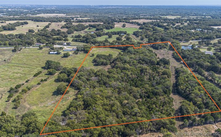 Pictures of Land property located at Chickasaw Trail, Davis, OK 73030 for sales - image #1