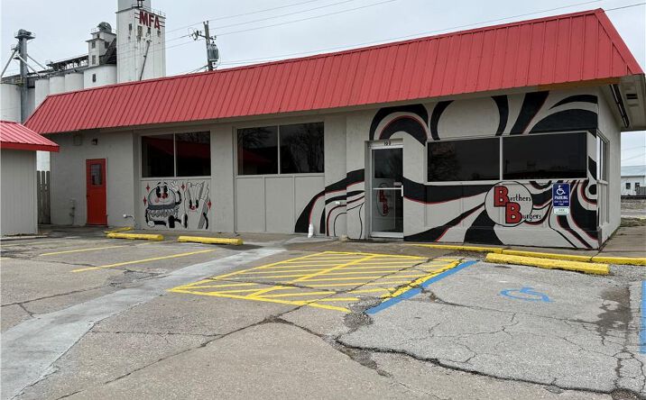 Pictures of Business for Sale, Retail property located at 100 Fairground Avenue, Higginsville, MO 64037 for sales - image #1