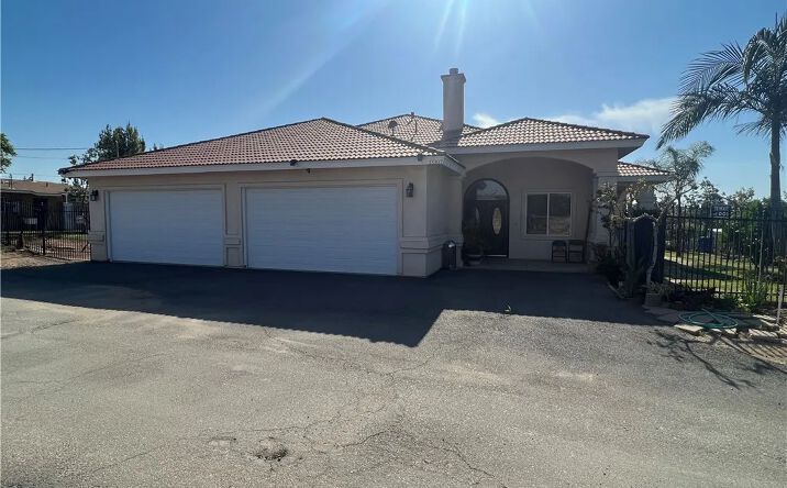 Pictures of Multifamily property located at 17305 Sage Avenue, Riverside, CA 92504 for sales - image #1