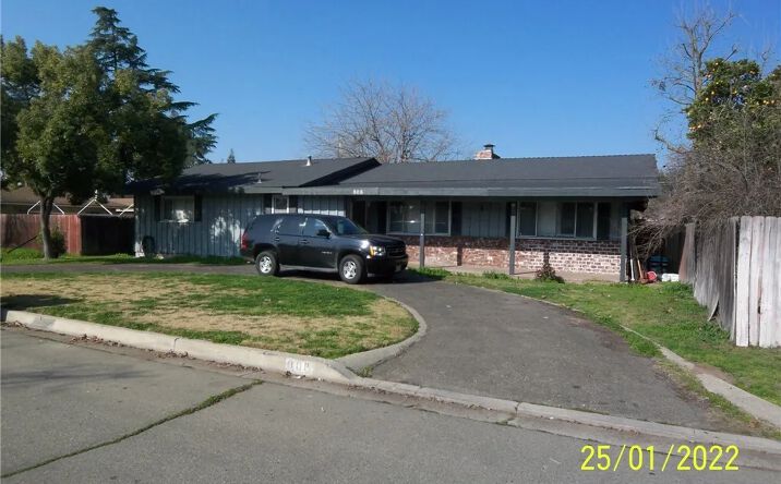 image of property at 808 SONOMA AVE Chowchilla CA 93610-2361