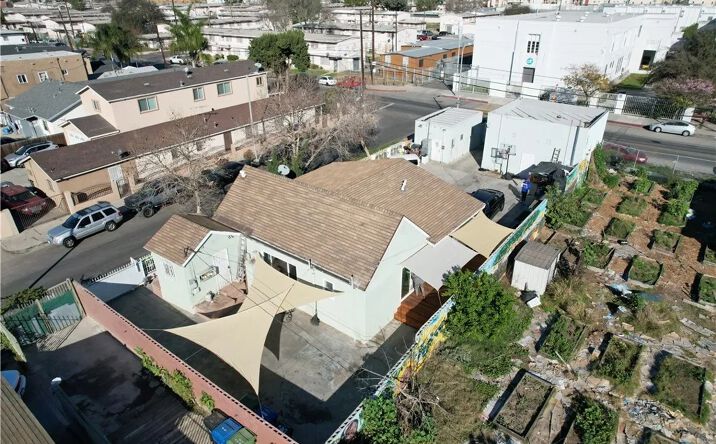 image of property at 2250 E 103RD ST Los Angeles CA 90002-3133