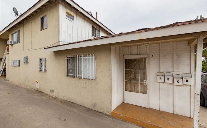 image of property at 8822 BARING CROSS ST Los Angeles CA 90044-4840