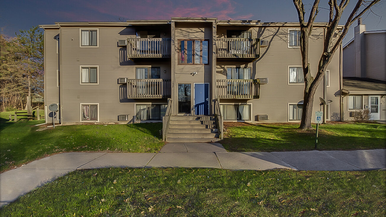 1300 Blvd, Lansing, MI 48911 Multifamily Property for Sale