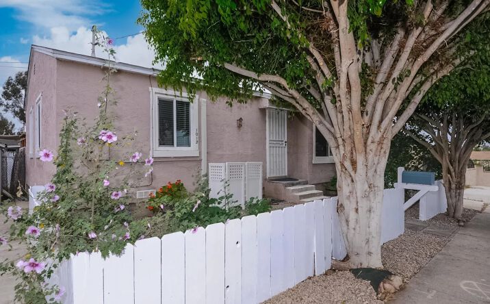image of property at 3946 BROADWAY San Diego CA 92102-3426