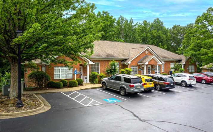 Pictures of Office property located at 413 Creekstone Ridge, Woodstock, GA 30188 for sales - image #1