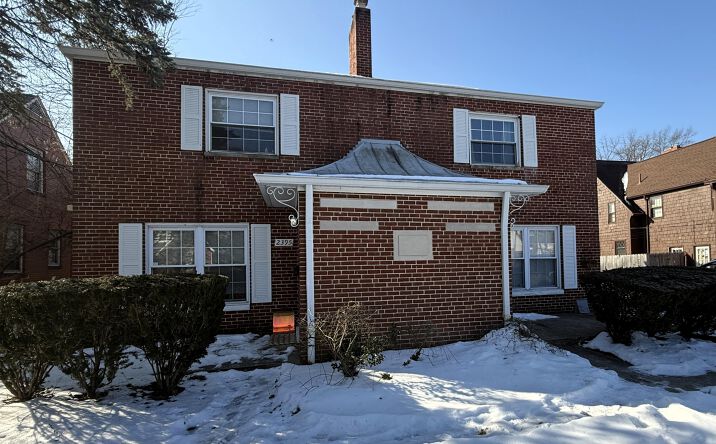 Pictures of Multifamily property located at 2393-2395 Dover Road, Columbus, OH 43209 for sales - image #1
