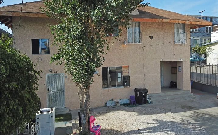 Pictures of Multifamily property located at 1421 Courtland Avenue, Los Angeles, CA 90006 for sales - image #1