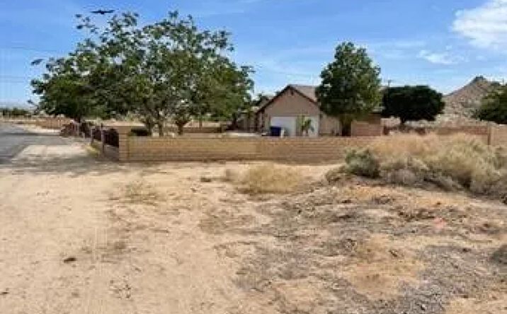 Pictures of Land property located at Potomac, Apple Valley, CA 92307 for sales - image #1