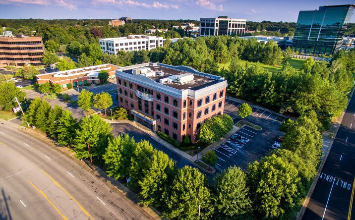 Pictures of Office property located at 6465 Quail Hollow, Memphis, TN 38120 for comps - image #1