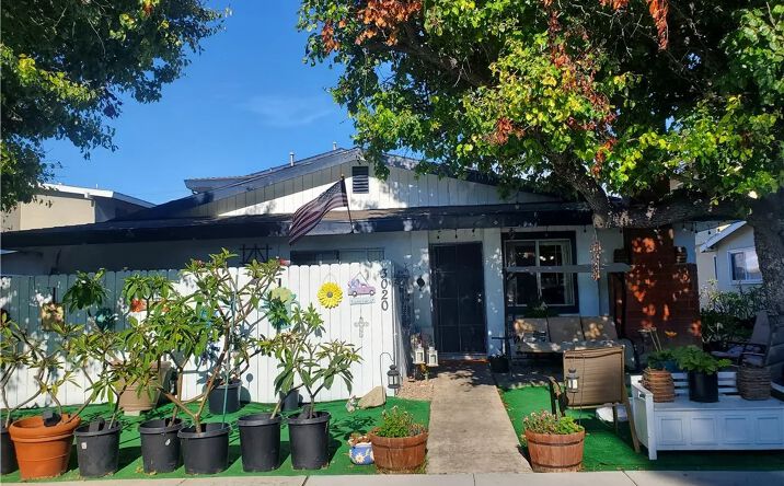 image of property at 3020 FILMORE WAY Costa Mesa CA 92626-8808