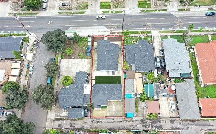 Pictures of Multifamily property located at 408 S Flower Street, Santa Ana, CA 92703 for sales - image #1