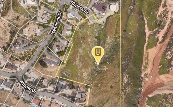 Pictures of Land property located at Willow, San Bernardino, CA 92404 for sales - image #1