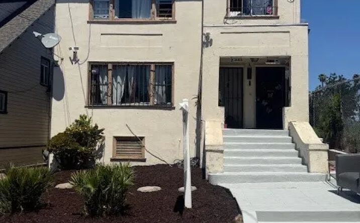 Pictures of Multifamily property located at 2445 10th Avenue, Oakland, CA 94606 for sales - image #1