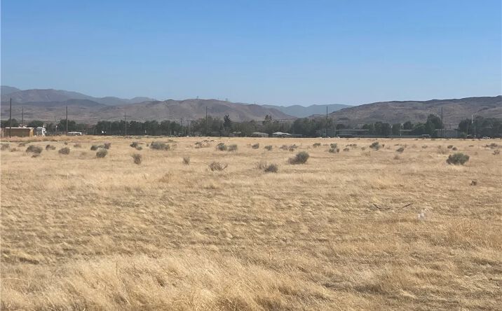 Pictures of Land property located at 12 Avenue P-8, Palmdale, CA 93552 for sales - image #1