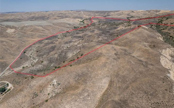 Pictures of Land property located at Gillis Canyon, Shandon, CA 93461 for sales - image #1
