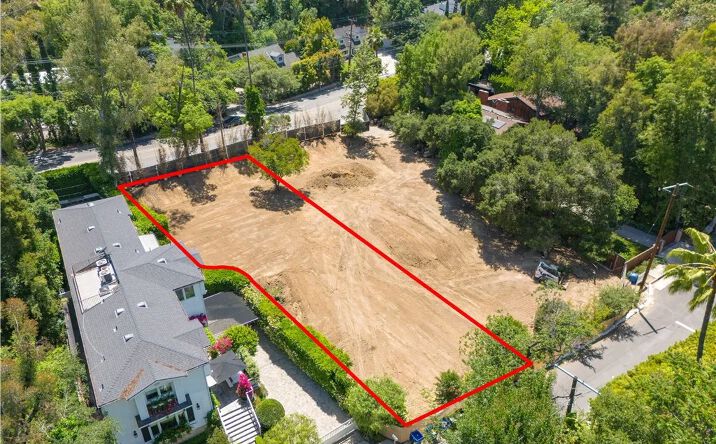 Pictures of Land property located at 11452 Canton, Studio City, CA 91604 for sales - image #1